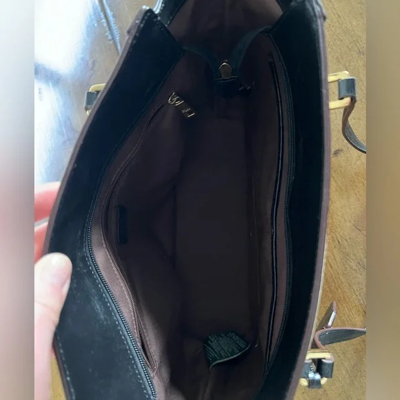 Brown/black shoulder bag. - Picture 9 of 12